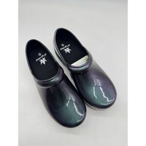 Anywear Unisex Anti Slip Closed Back EVA Nursing Clogs Shoes - Size W8 M6